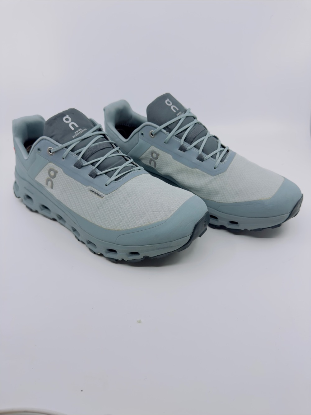 On Running Cloudvista Sneakers In The Glacier & Cobble Colorway. SZ 11